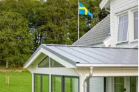 Stålplatetak båndtekket isolert
